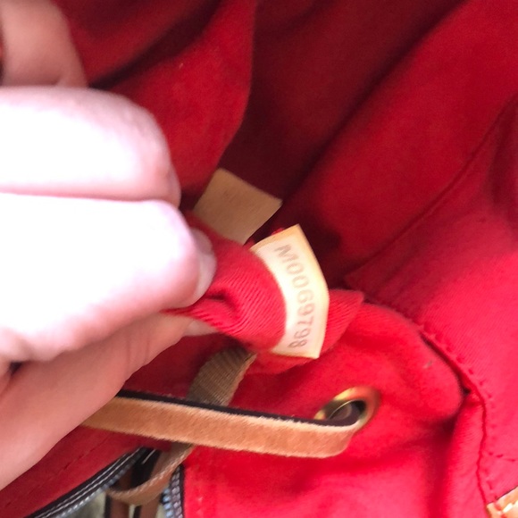 Authentic Dooney & Bourke Tote - Picture 4 of 4